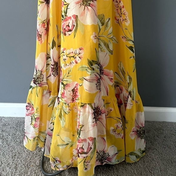 Vince Camuto Floral Dress - Picture 11 of 17